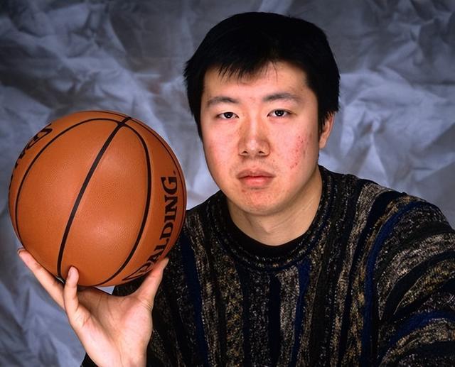 王治郅:中国NBA第一人的坎坷与辉煌 王治郅:中国NBA第一人的坎坷与辉煌