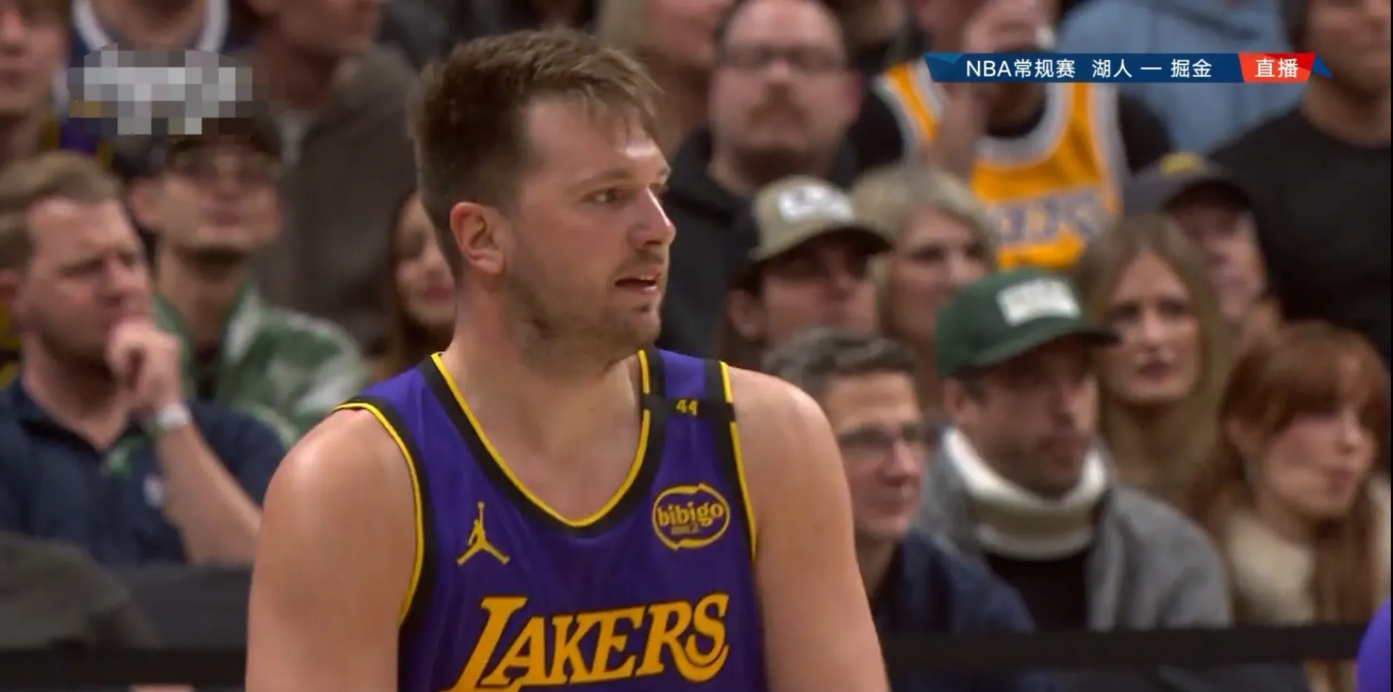 绝杀时刻!东契奇压哨三分助独行侠险胜湖人 绝杀时刻!东契奇压哨三分助独行侠险胜湖人