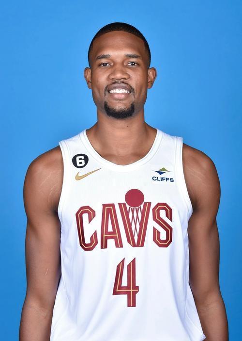 欧洲杯九游体育-包含防守效率榜出炉：最佳防守球员是谁？的词条