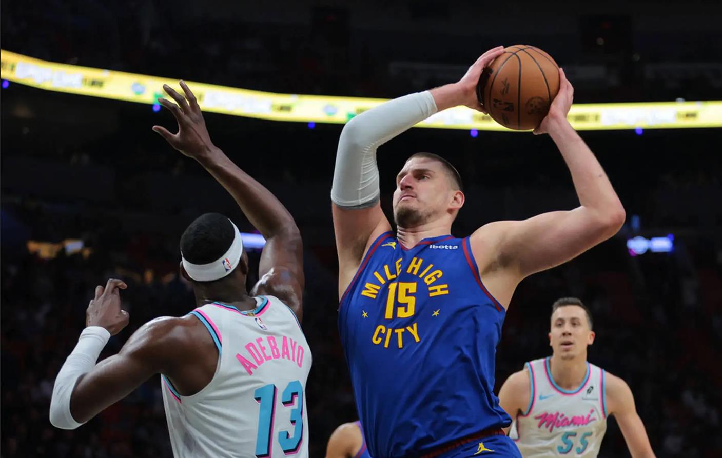 九游体育网页版-NBA公布最新MVP排行榜：约基奇领跑