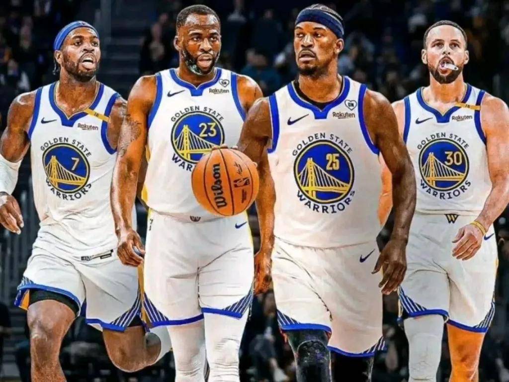 九游体育官方-包含勇士“无中锋”阵容还能走多远？的词条