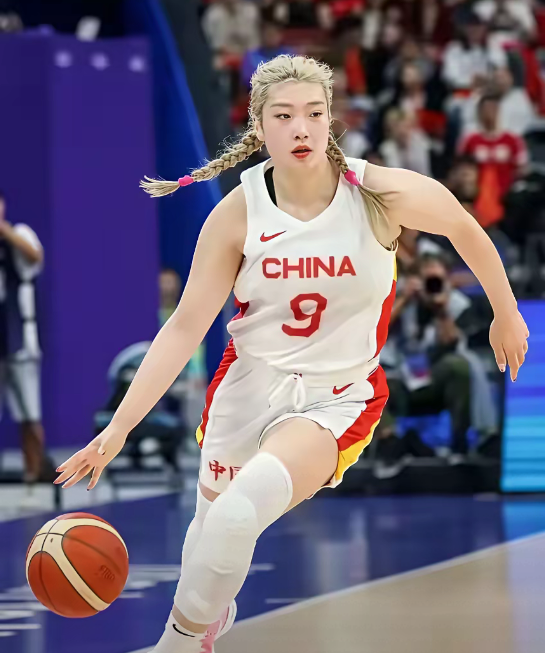 校园篮球明星:抖音百万粉丝高中生引关注 校园篮球明星:抖音百万粉丝高中生引关注